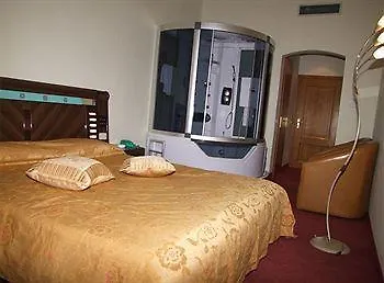 House & Restaurant Otel 4*