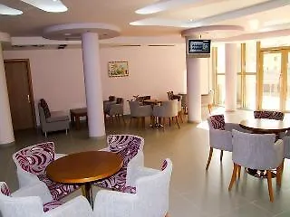 Ξενοδοχείο House & Restaurant 4*