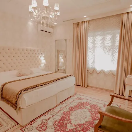 House & Restaurant 4* Тирана