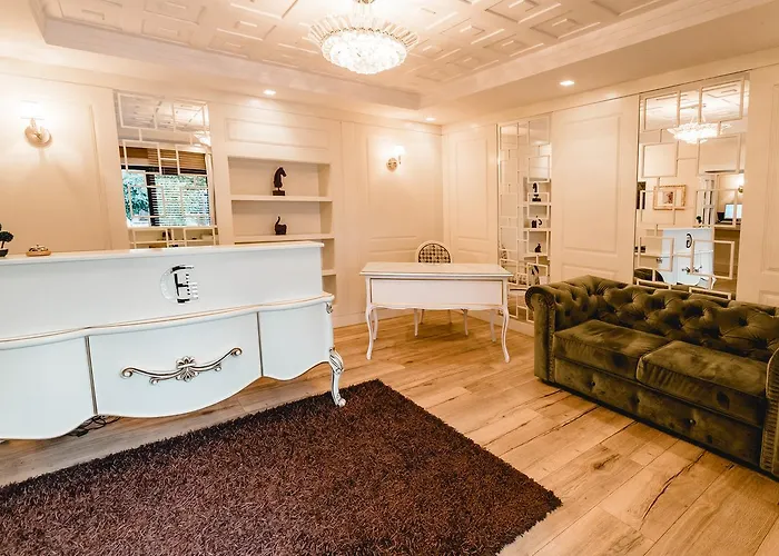 House & Restaurant Hotel 4*