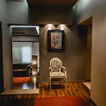 House & Restaurant Szálloda Tirana