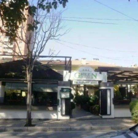 House & Restaurant 4* ティラナ
