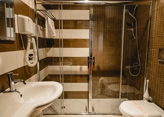 Hotel House Hotel&restaurant Tirana