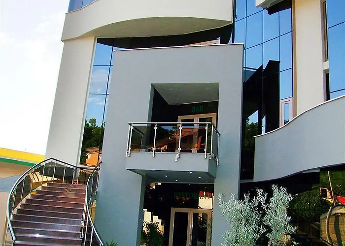 House Hotel&restaurant 4* Tirana