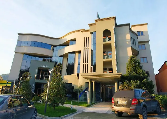 House Hotel&restaurant Hotel Tirana