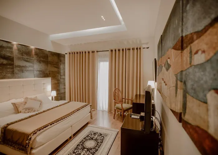 Hotel House & Restaurant